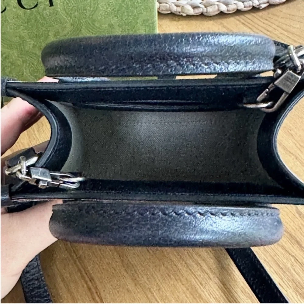 Gucci Bag - Picture 6 of 9